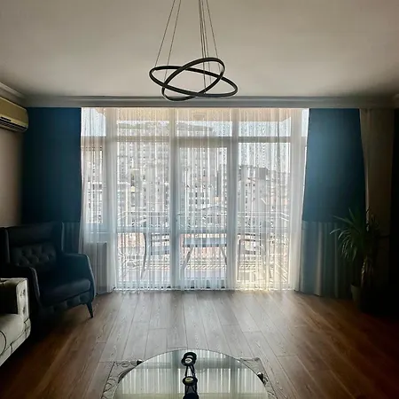 Cihangir Ekinci Plaza * איסטמבול